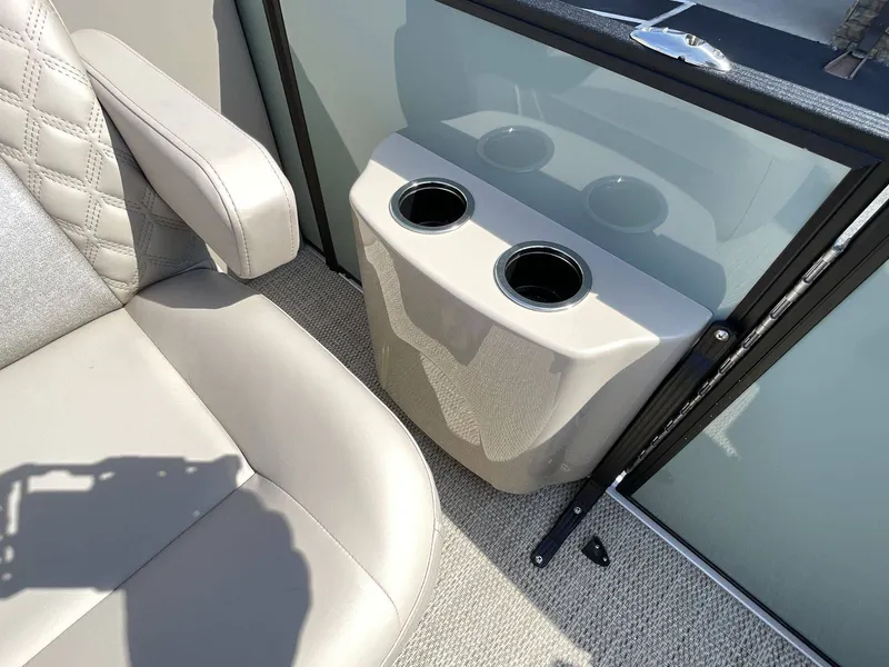 Slide: The Image of Crest Conquest 235 SLC 2026 - 30