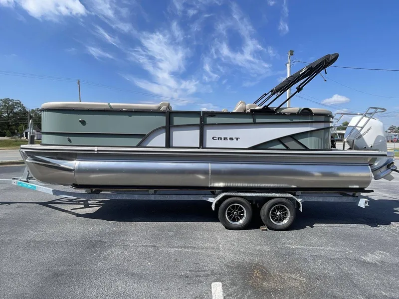 Slide: The Image of Crest Conquest 235 SLC 2026 - 4