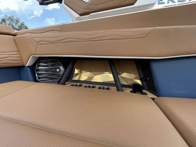 Slide: The Image of Nautique G23 2026 - 18