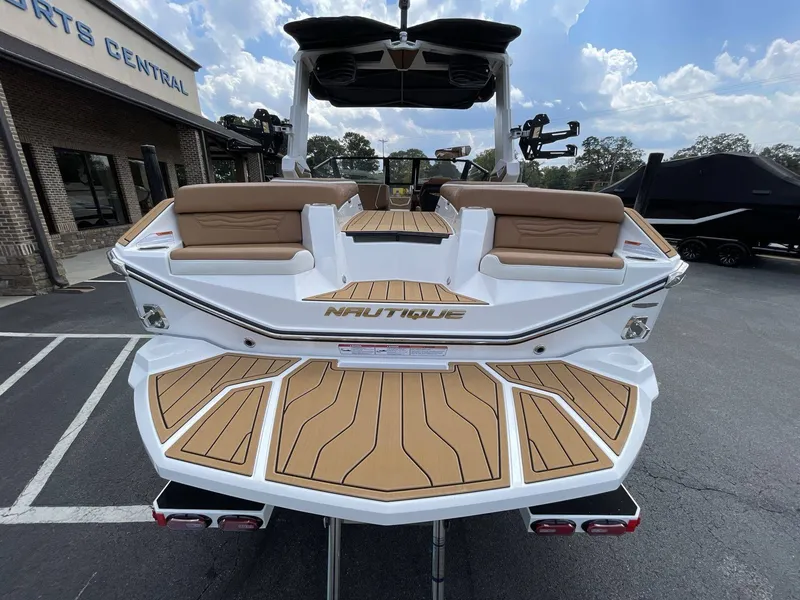 Slide: The Image of Nautique G23 2026 - 25