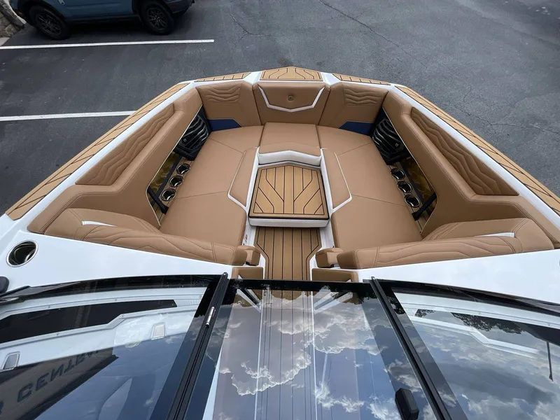 Slide: The Image of Nautique G23 2026 - 26