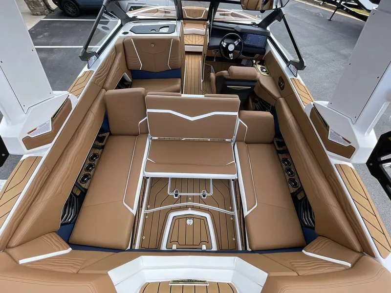 Slide: The Image of Nautique G23 2026 - 28