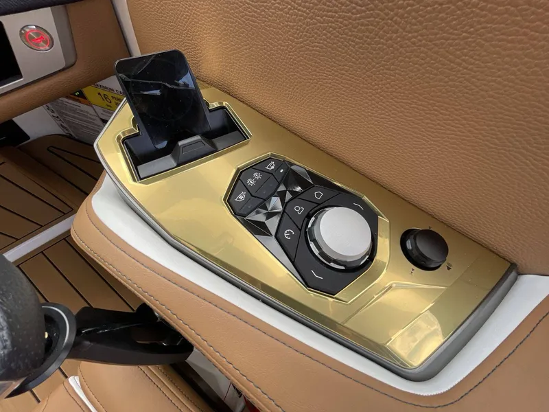 Slide: The Image of Nautique G23 2026 - 31