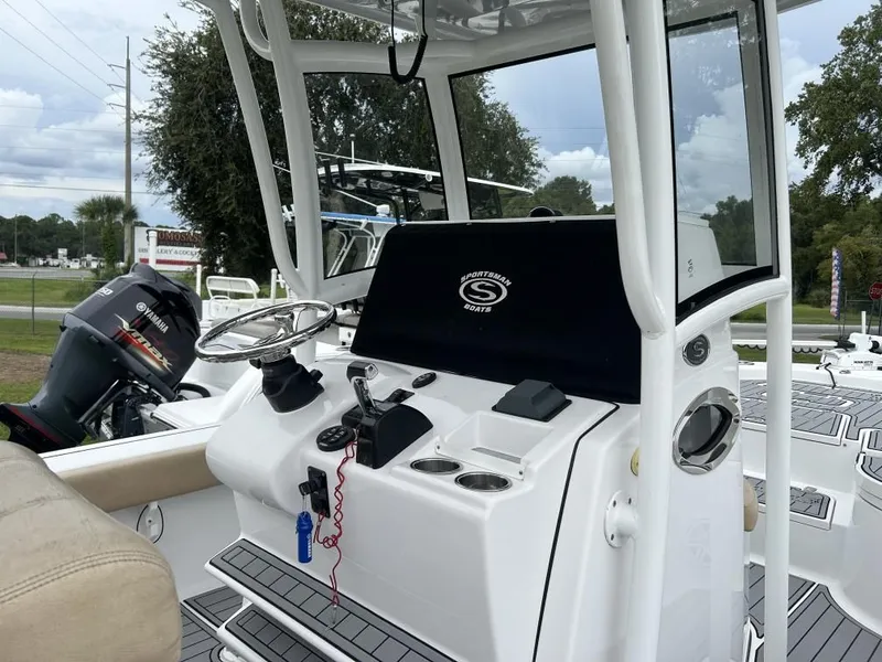 Slide: The Image of Sportsman Masters 267 Bay Boat 2018 - 8
