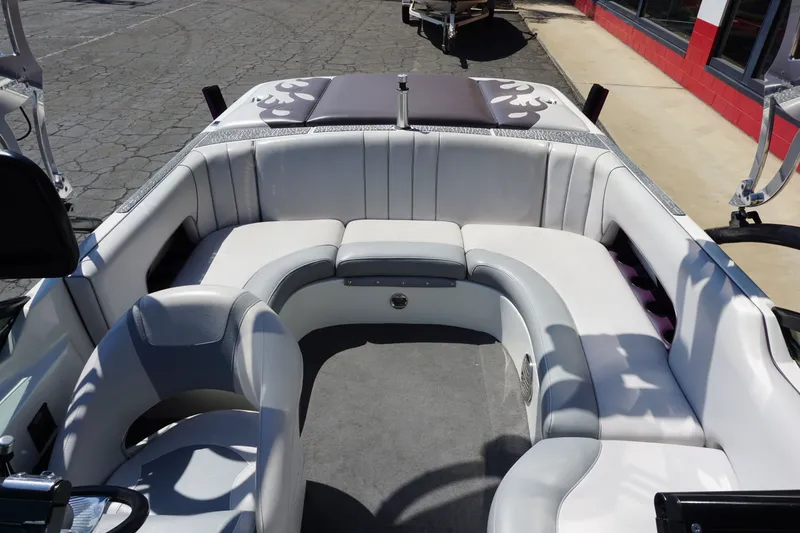 Slide: The Image of MB Sports B-52 2005 - 10