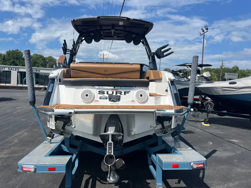 Slide: The Image of Cobalt R6 Surf 2026 - 3