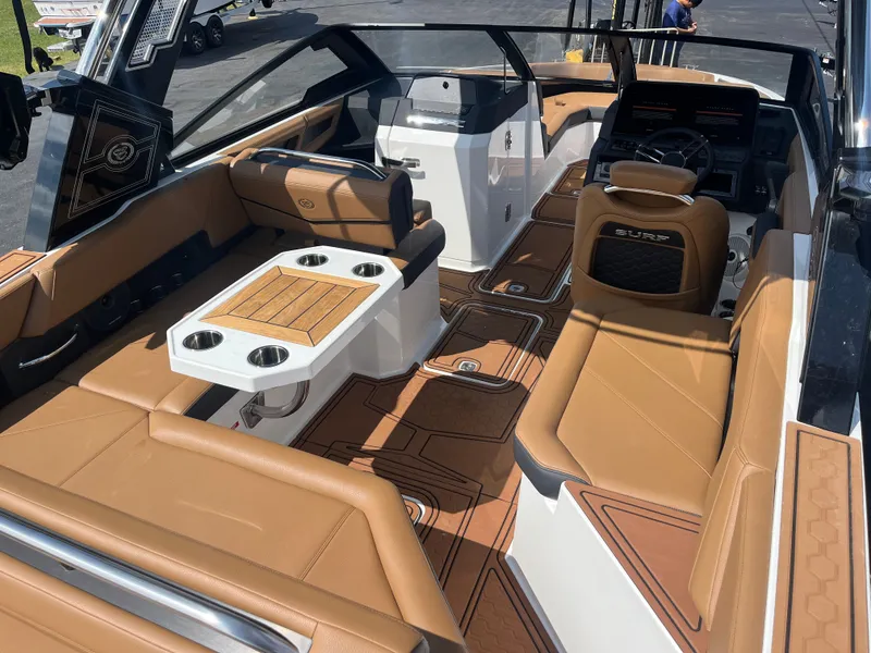 Slide: The Image of Cobalt R6 Surf 2026 - 7