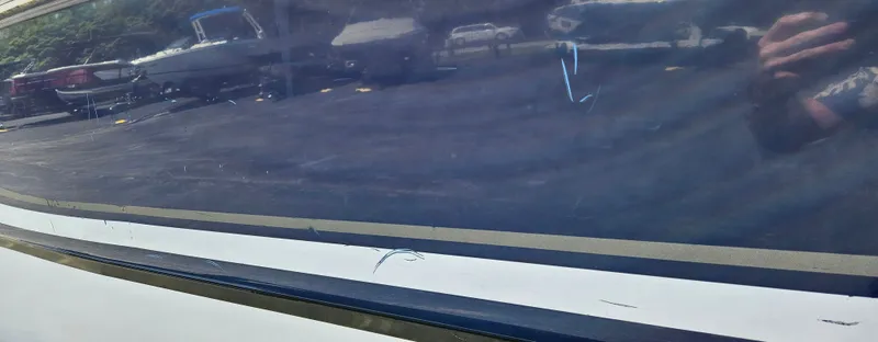 Slide: The Image of Hurricane 2200 Sundeck 2012 - 11