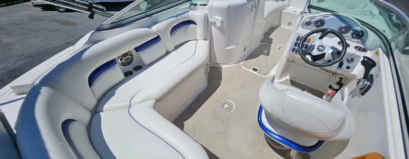 Slide: The Image of Hurricane 2200 Sundeck 2012 - 22