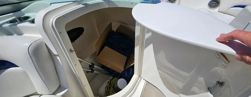 Slide: The Image of Hurricane 2200 Sundeck 2012 - 27