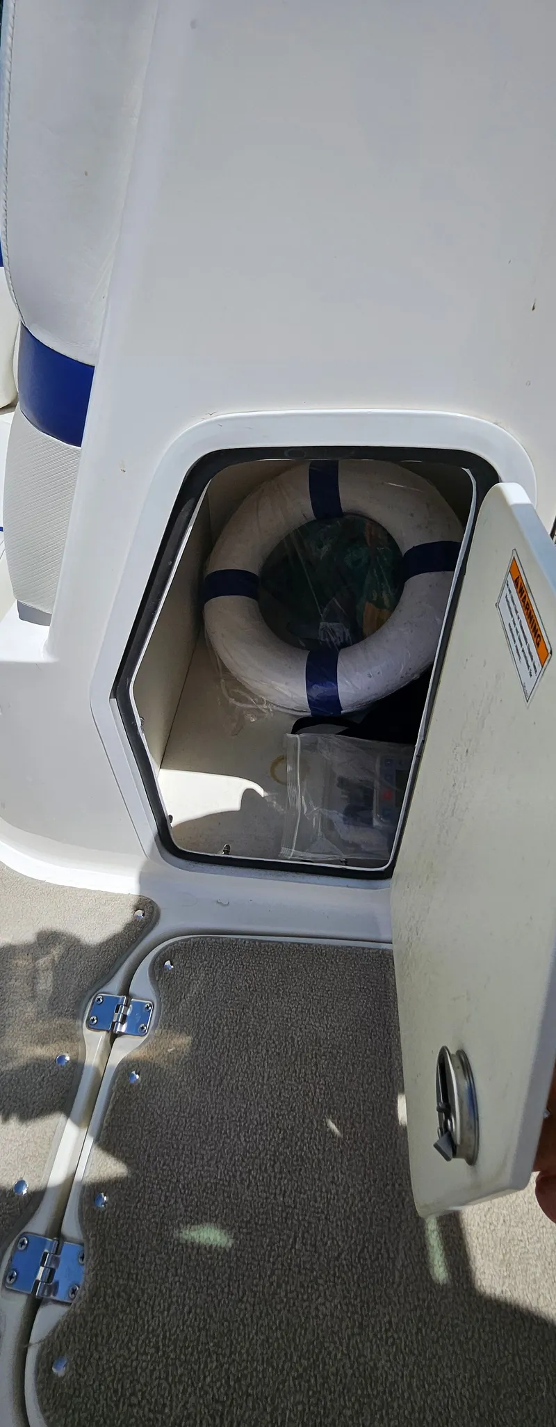 Slide: The Image of Hurricane 2200 Sundeck 2012 - 28