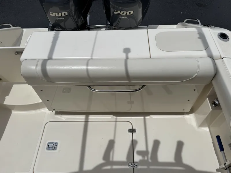 Slide: The Image of Pursuit C 260 Center Console 2013 - 18