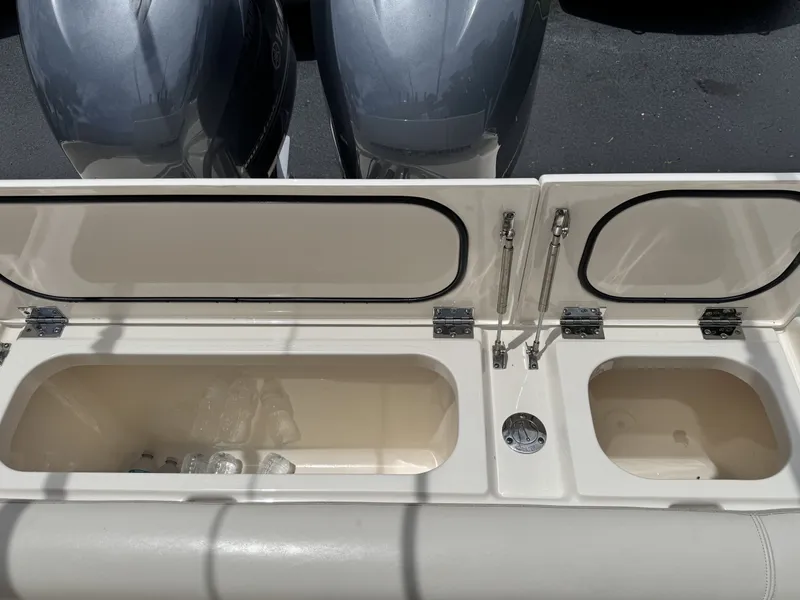 Slide: The Image of Pursuit C 260 Center Console 2013 - 21