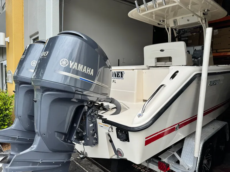 Slide: The Image of Pursuit C 260 Center Console 2013 - 59