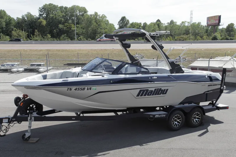 The Image of Malibu Wakesetter 23 LSV 2021 - 1
