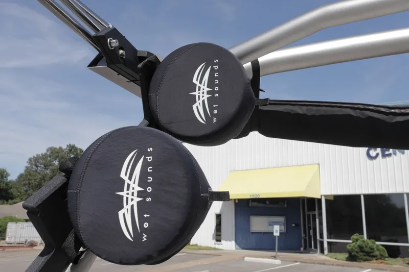 Slide: The Image of Malibu Wakesetter 23 LSV 2021 - 13