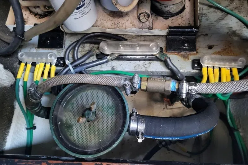 Slide: The Image of Uniflite Sport Fisherman 1973 - 129