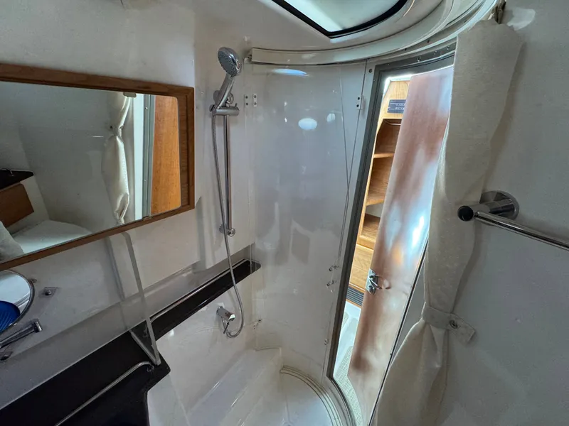 Slide: The Image of Cutwater C-32CB 2026 - 13