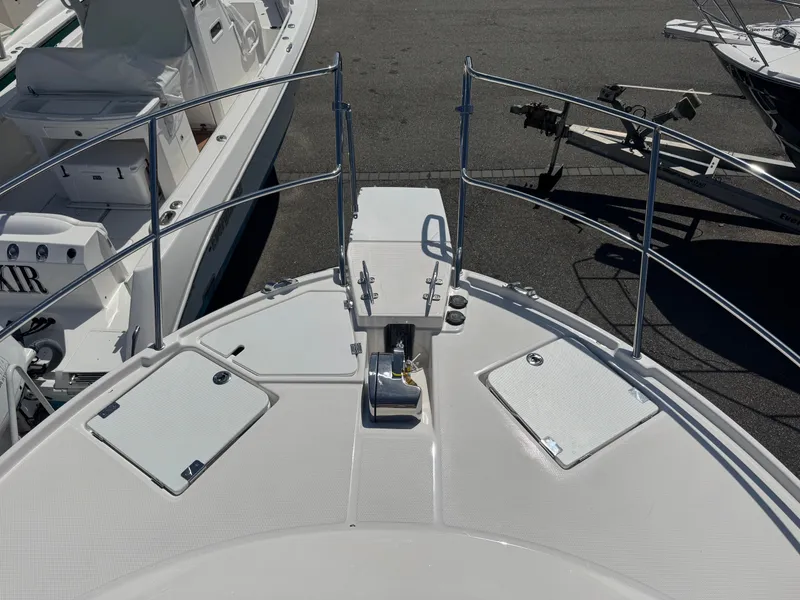 Slide: The Image of Cutwater C-32CB 2026 - 3