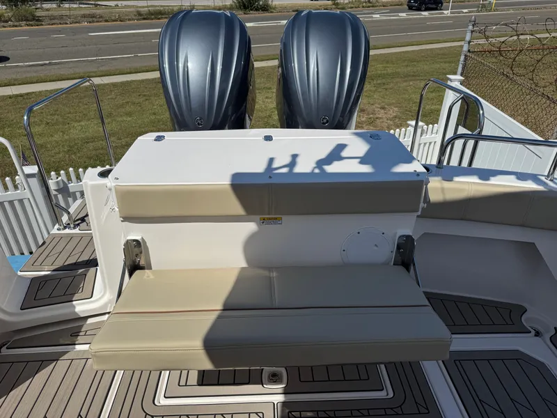 Slide: The Image of Cutwater C-32CB 2026 - 36