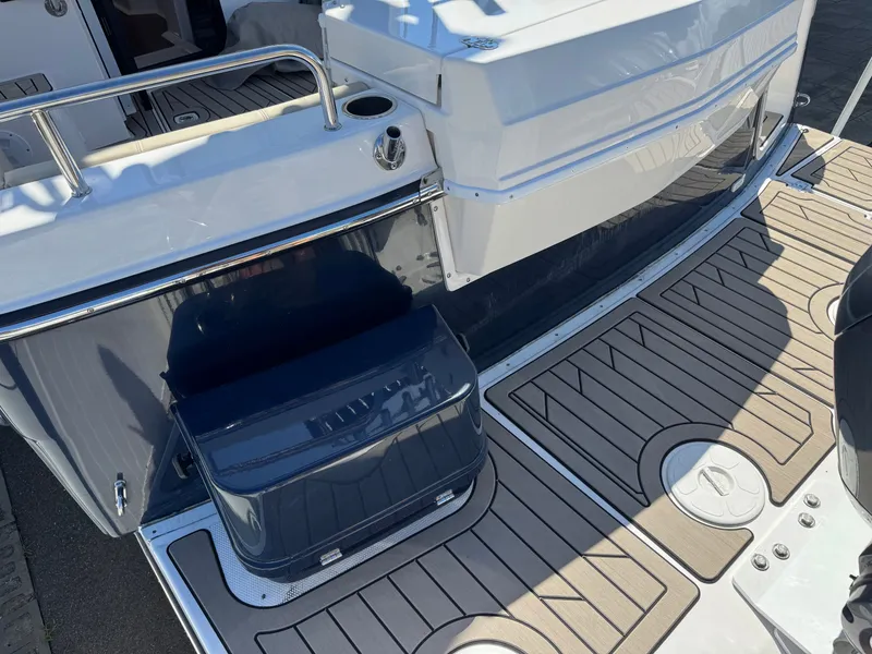 Slide: The Image of Cutwater C-32CB 2026 - 38