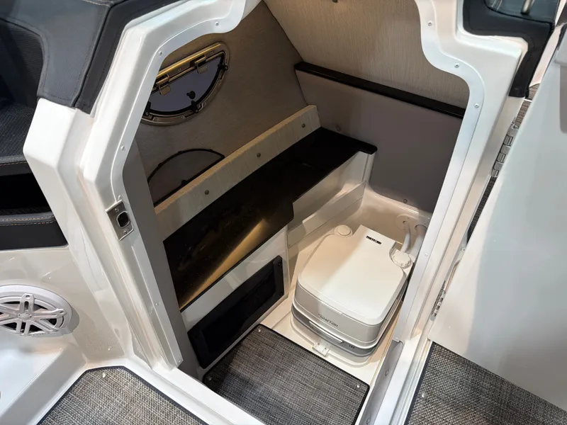 Slide: The Image of Cobalt R6 2022 - 10