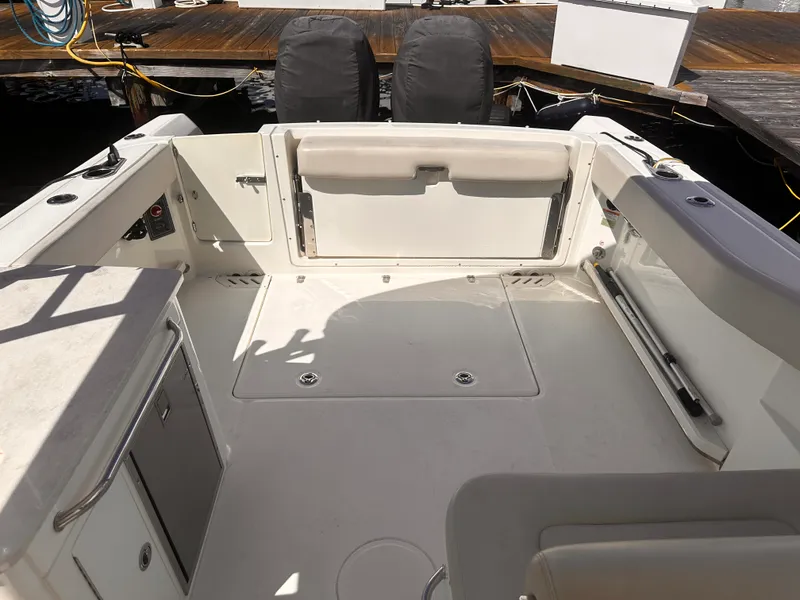 Slide: The Image of Boston Whaler 270 VANTAGE 2018 - 20