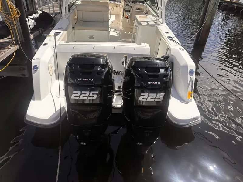 Slide: The Image of Boston Whaler 270 VANTAGE 2018 - 28