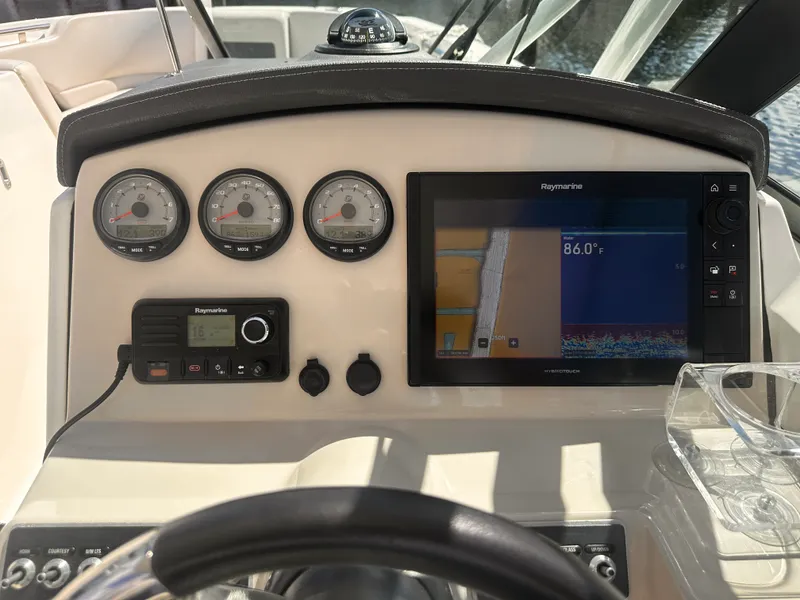 Slide: The Image of Boston Whaler 270 VANTAGE 2018 - 7