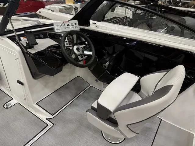 Slide: The Image of Yamaha AR220 2026 - 13