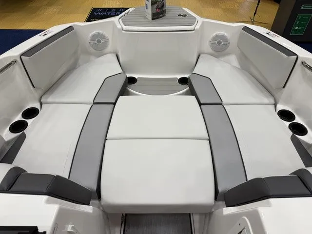 Slide: The Image of Yamaha AR220 2026 - 21