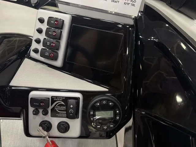 Slide: The Image of Yamaha AR220 2026 - 15