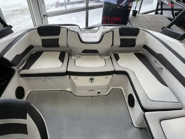 Slide: The Image of Yamaha AR195 2026 - 5