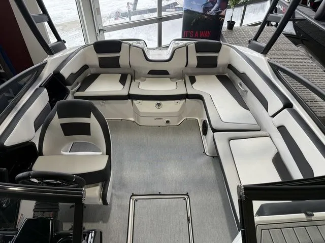 Slide: The Image of Yamaha AR195 2026 - 28