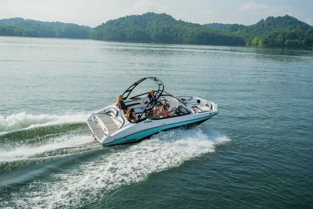 Slide: The Image of Yamaha AR195 2026 - 4