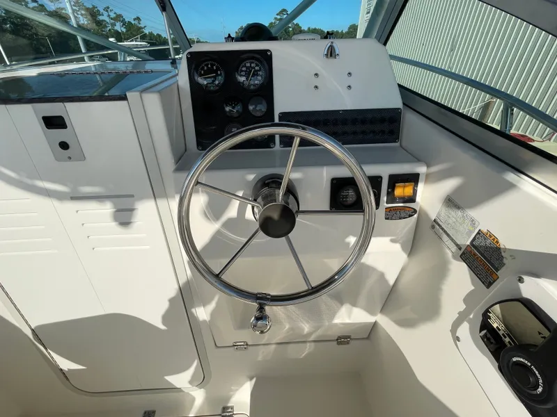 Slide: The Image of Robalo 2240 Walkaround 2000 - 15