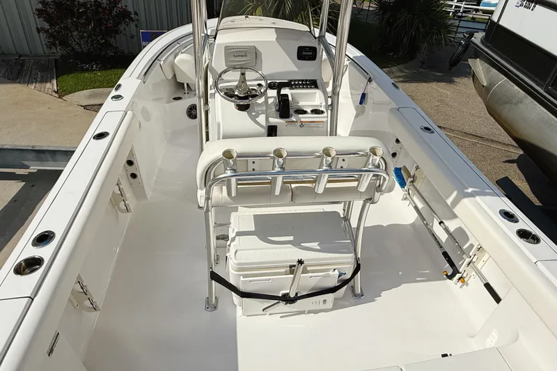 Slide: The Image of Garmin echomap 70s on 2015 Sportsman Heritage 231 Center Console boat. - 16