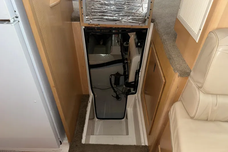 Slide: The Image of Control panel on 1998 Carver 445 Aft Cabin Motor Yacht with AC power and Fusion system. - 80