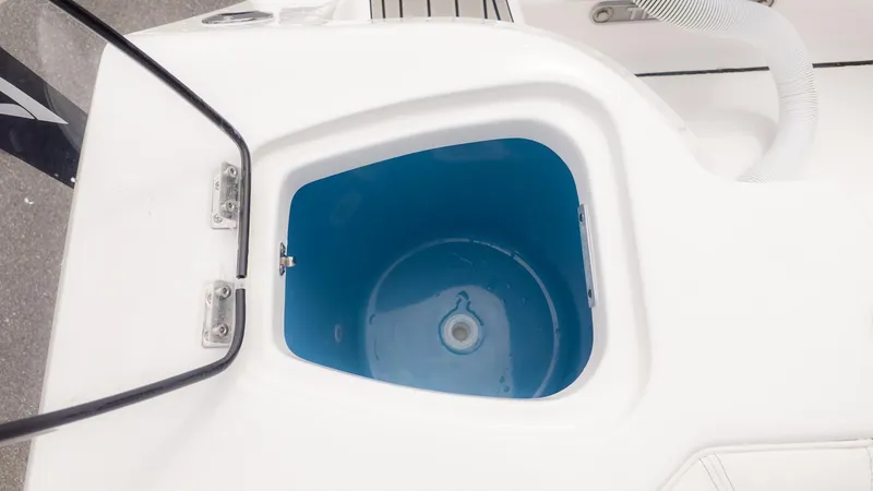 Slide: The Image of Tidewater 272 CC Adventure 2026 - 9