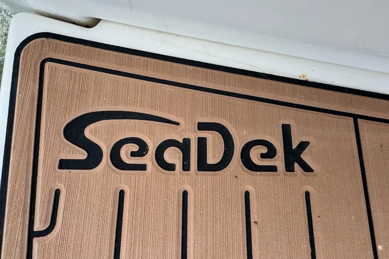 Slide: The Image of Brown SeaDek mat on a 2000 Sea Ray 380 Sundancer boat. - 25
