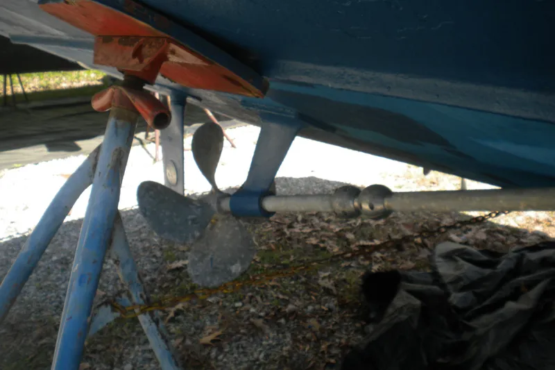 Slide: The Image of Propeller and shaft of a 1979 Bertram 31 Flybridge Cruiser on a stand. - 29