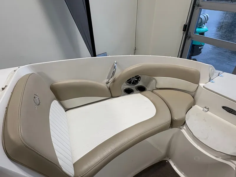 Slide: The Image of Stingray 215 LR 2014 - 13