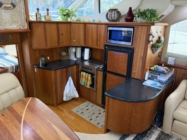 Slide: The Image of Silverton 43MY 2002 - 11