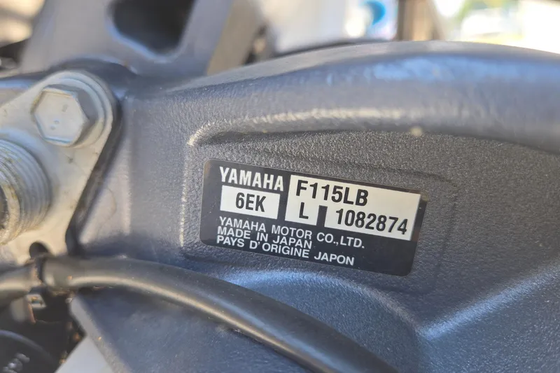 Slide: The Image of Close-up of Yamaha F115LB engine label on 2021 Starcraft SVX 191 OB. - 47