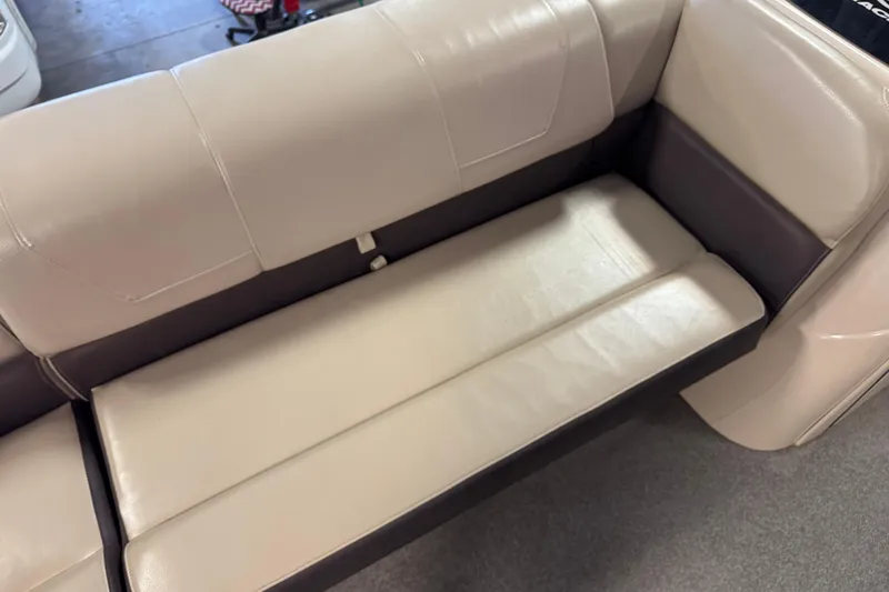Slide: The Image of 2018 Sun Tracker SportFish 22 XP3 beige and brown boat seating. - 8