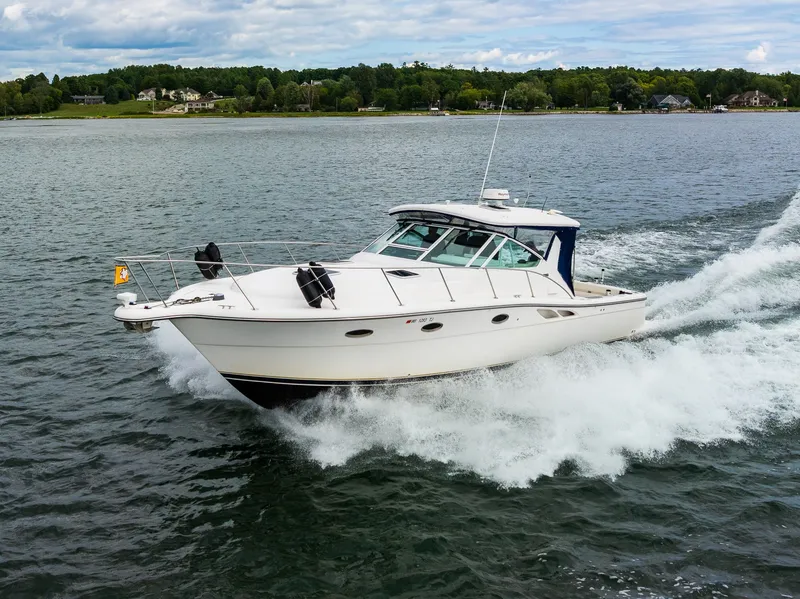 Slide: The Image of Tiara 3500 Open 2002 - 13