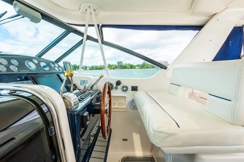 Slide: The Image of Tiara 3500 Open 2002 - 19