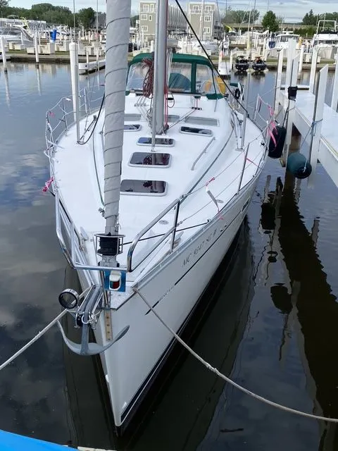 Slide: The Image of Beneteau 393 2002 - 2