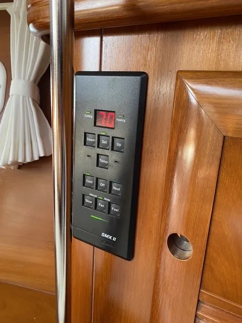 Slide: The Image of Beneteau 393 2002 - 28