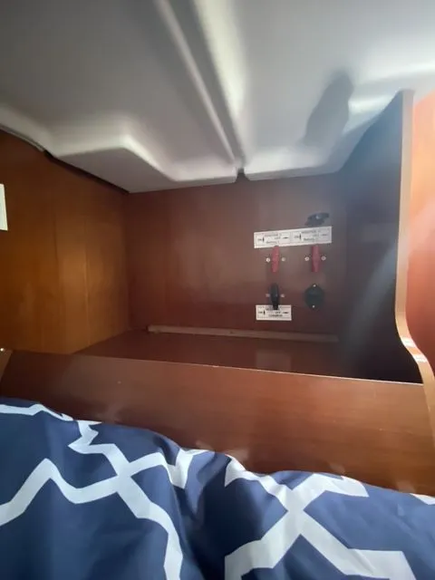 Slide: The Image of Beneteau 393 2002 - 40